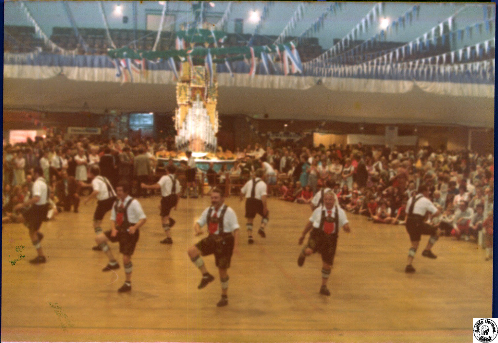 1975 10 12 07 Baltimore Oktoberfest.jpg